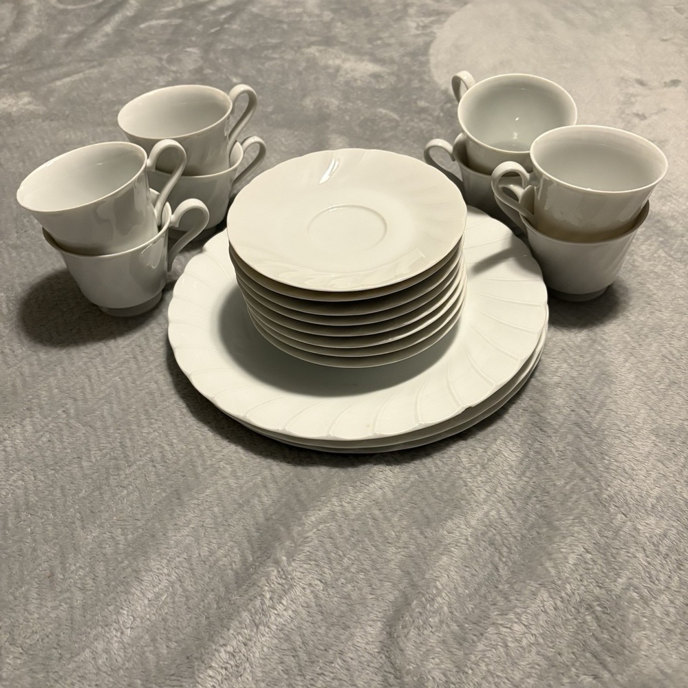 Yorkshire Fine Porcelain China Plates Teacups And Saucers White Set of 19